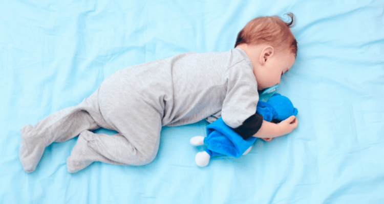 Can a Newborn Sleep With a Pacifier